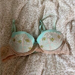 Victoria's Secret Mint and Cream Lace Push-Up Bra
